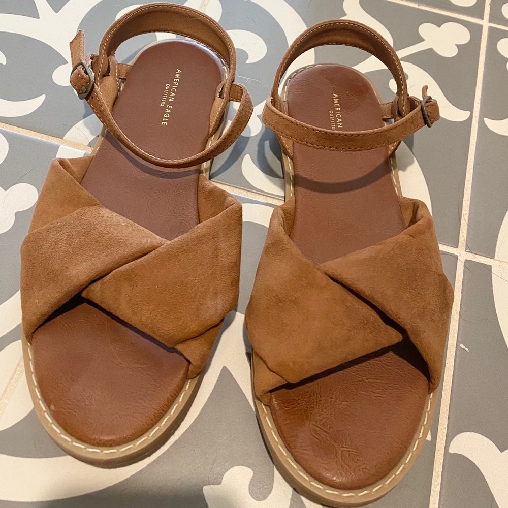NWOT American Eagle sandals